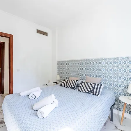 Centro L-ll Apartment *
