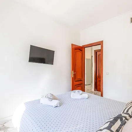 Centro L-ll Apartment *